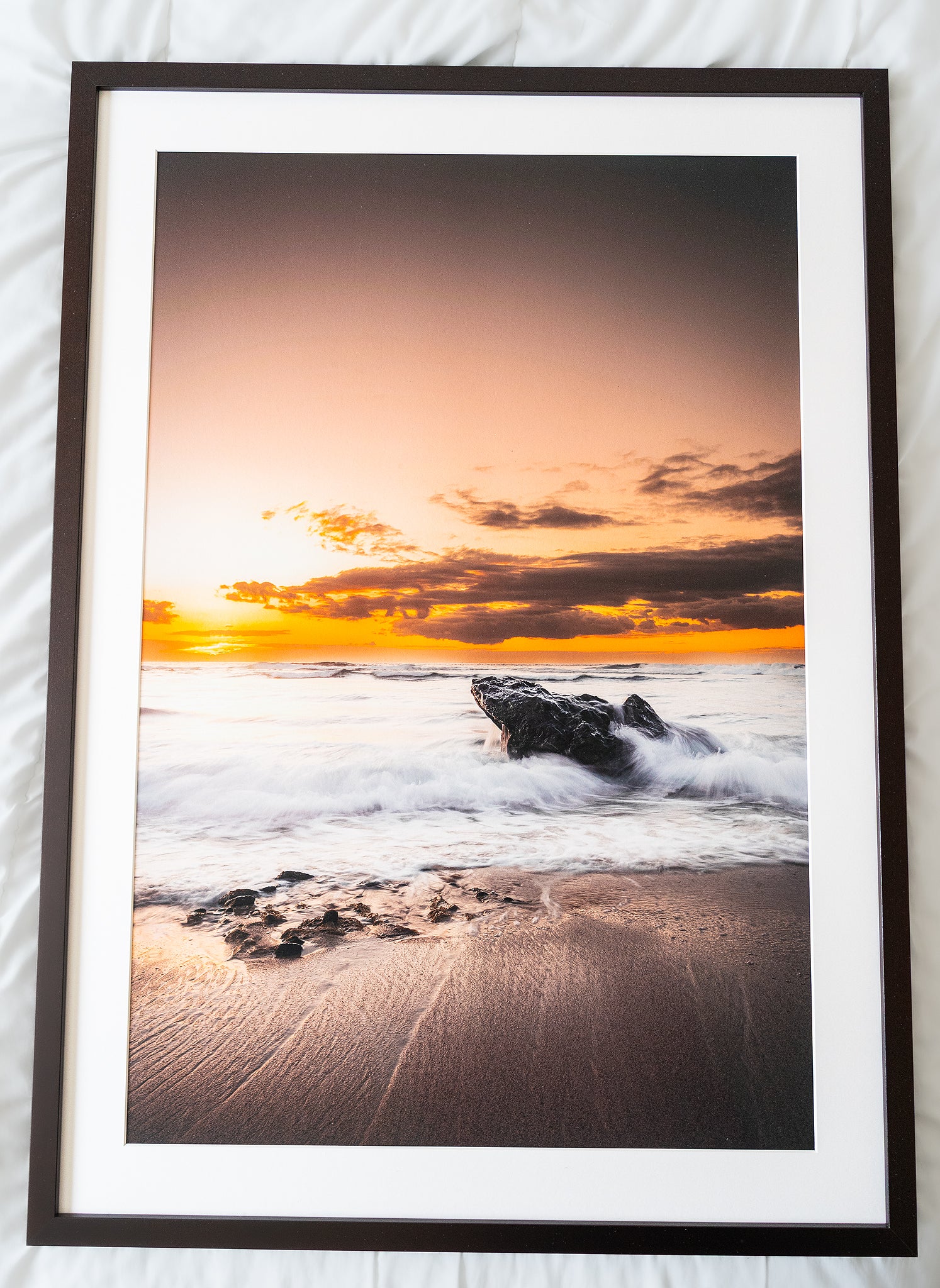 Quand le soleil touche la mer - Édition musée - encadrée